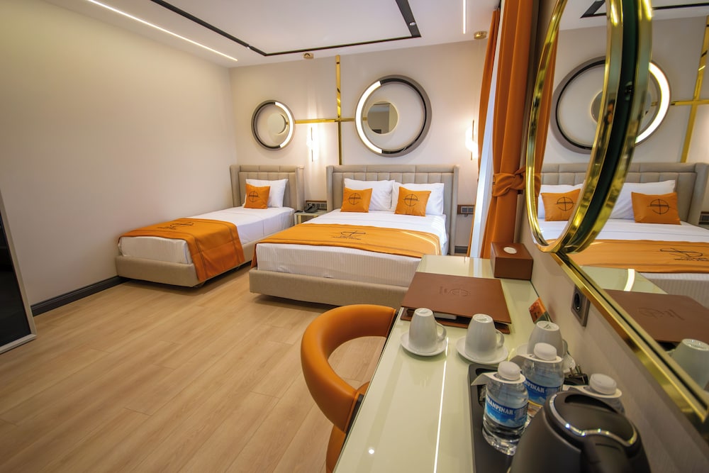 Deluxe Triple Room
