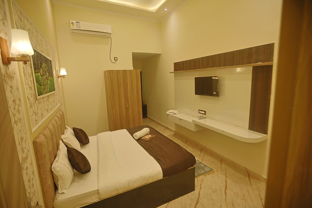 Classic Double Room