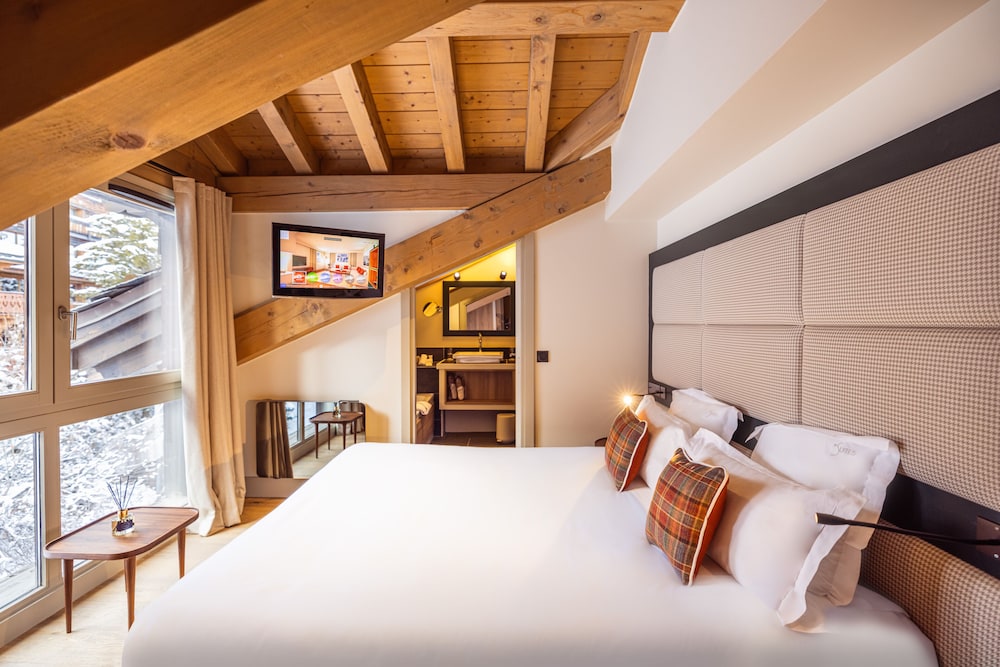 Classic Double Room