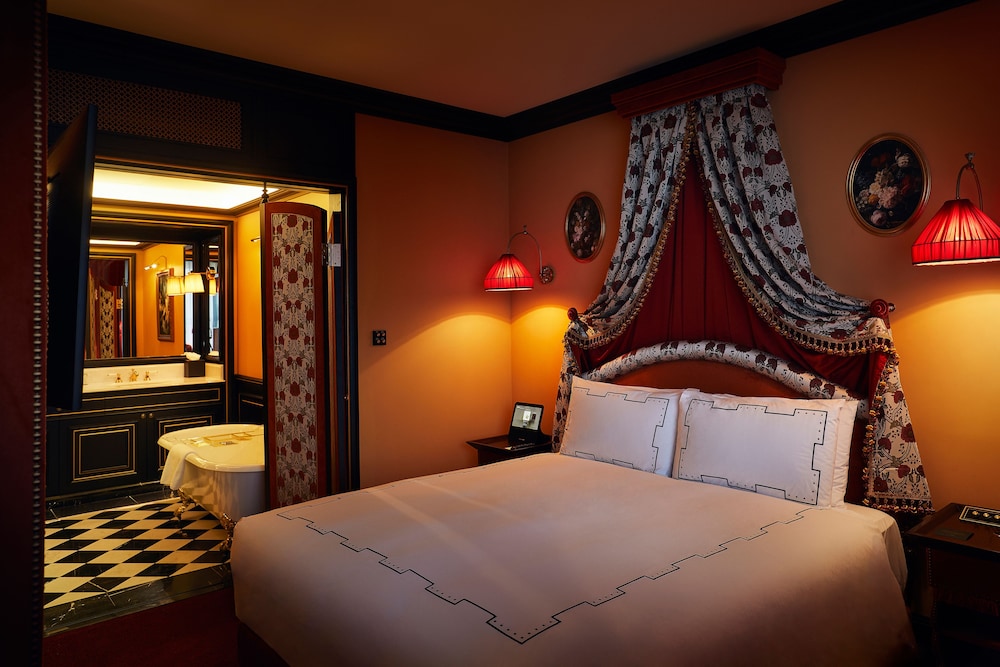 Secret Grand Deluxe King - Club Lounge Access Included photo 3