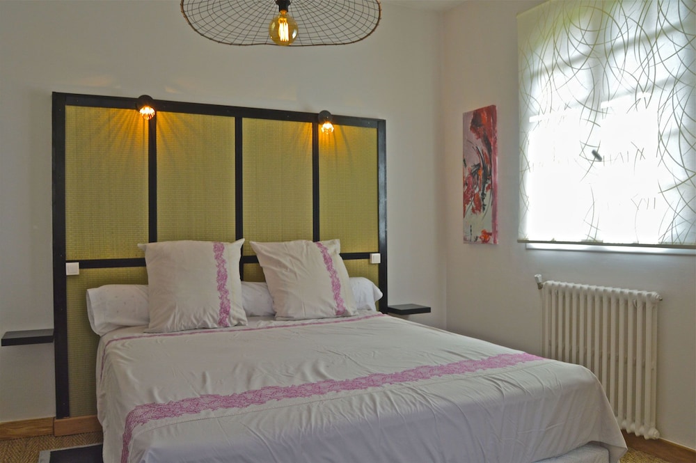 Double Room (Peyroutou) photo 2