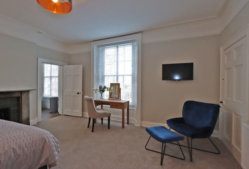 Royal Double Room, Ensuite photo 3