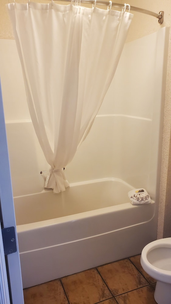 Double Room with Two Double Beds - Photo 7