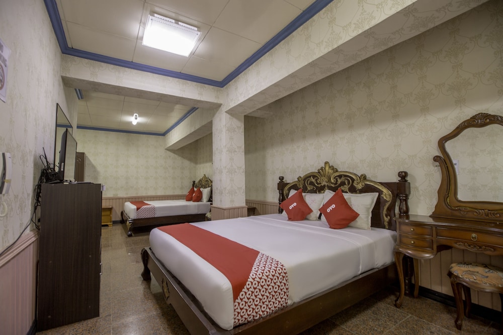 Deluxe Studio Suite