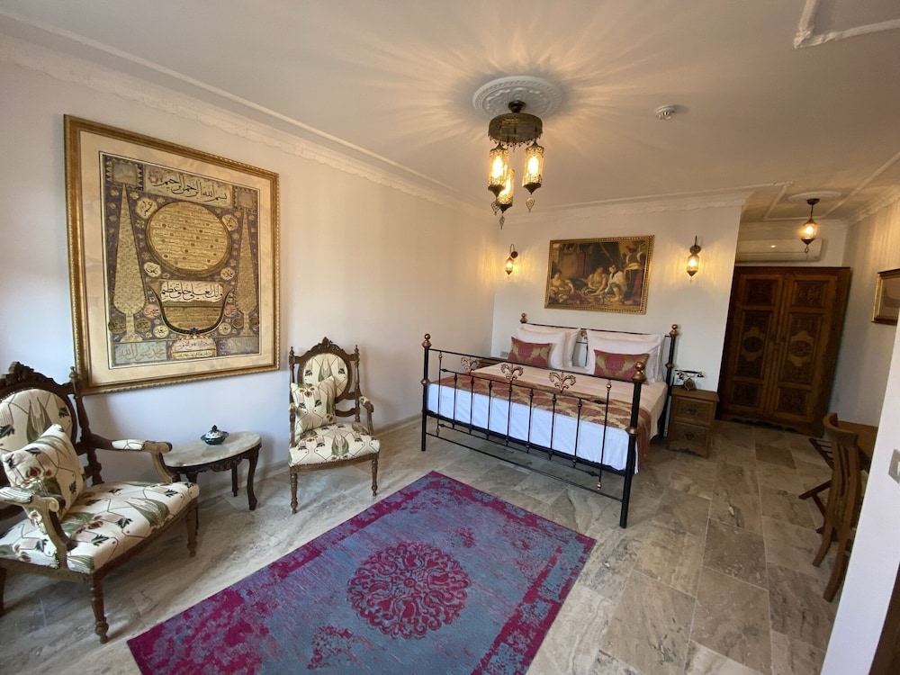 Superior Double Room - Photo 3