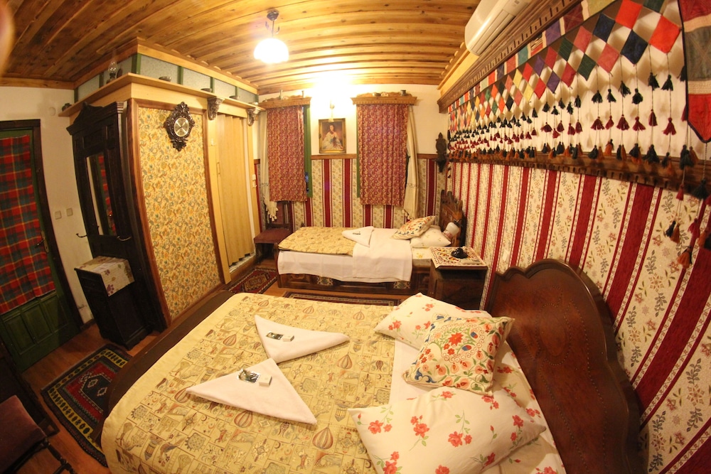 Standard Triple Room photo 3