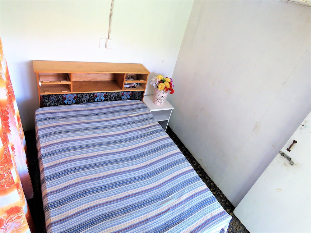 Double Room, 1 Double Bed, Shared Bathroom photo 1