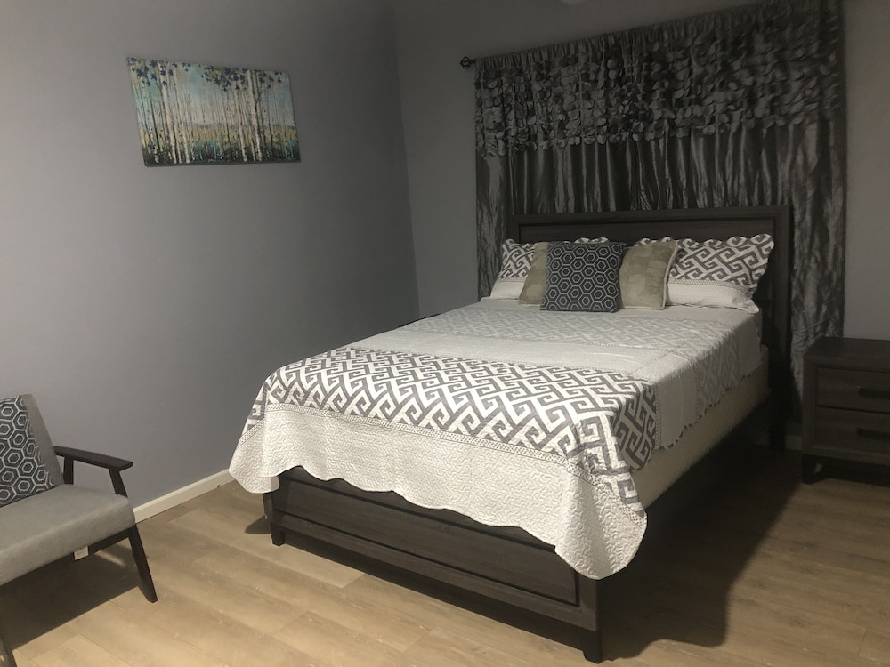 Family Apartment, 2 Bedrooms, Private Pool (4 Ppl) photo 3