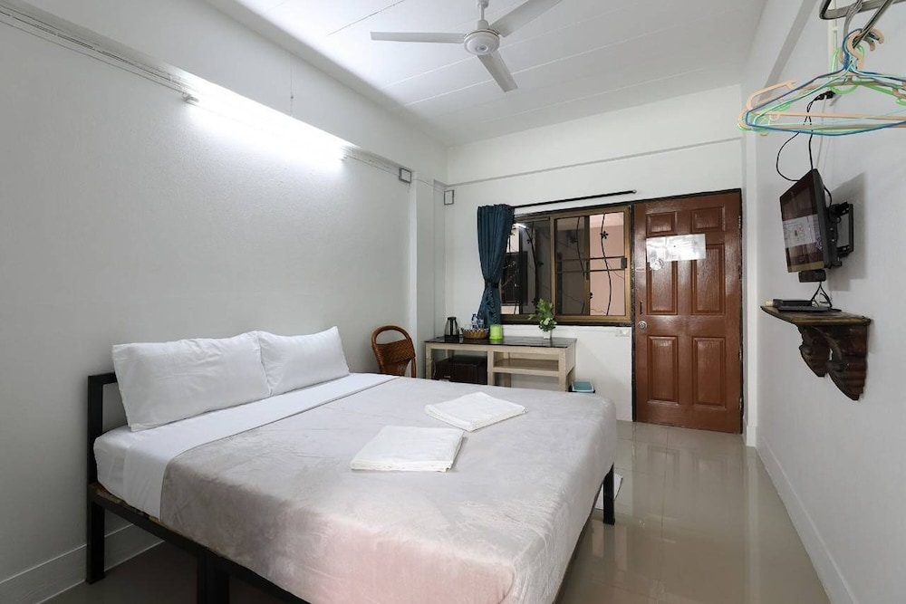 Standard Double Room - Photo 1