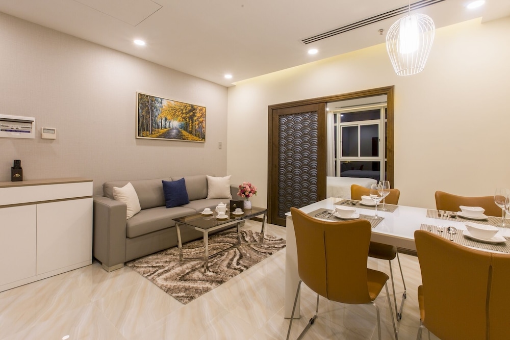 Deluxe Suite, 1 Queen Bed, Park View