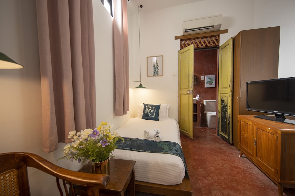 Single Room photo 3