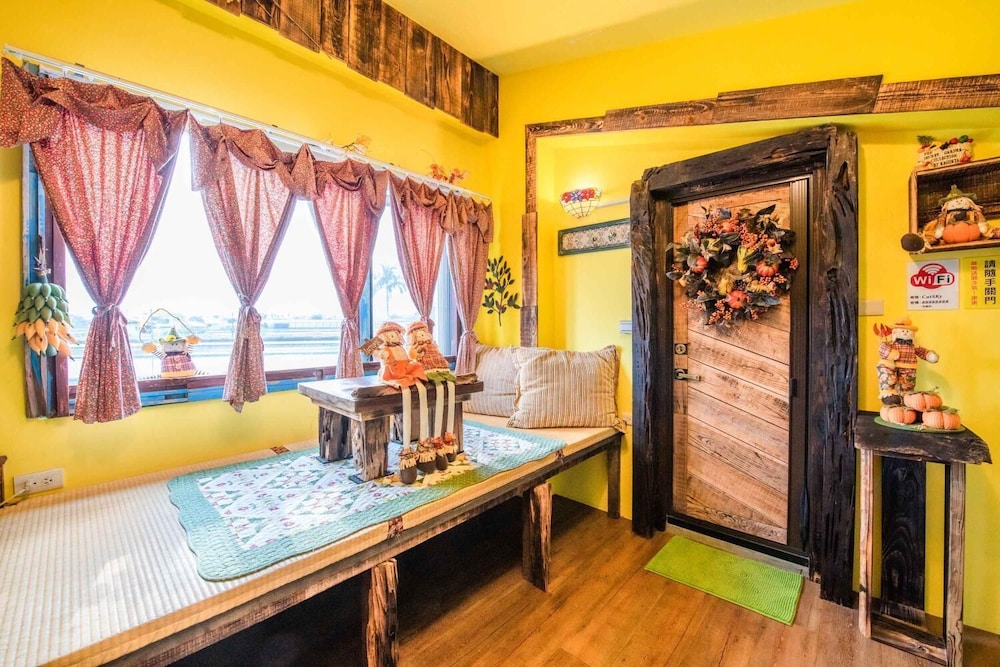 Standard Double Room, 1 Bedroom, Balcony, Mountain View photo 3