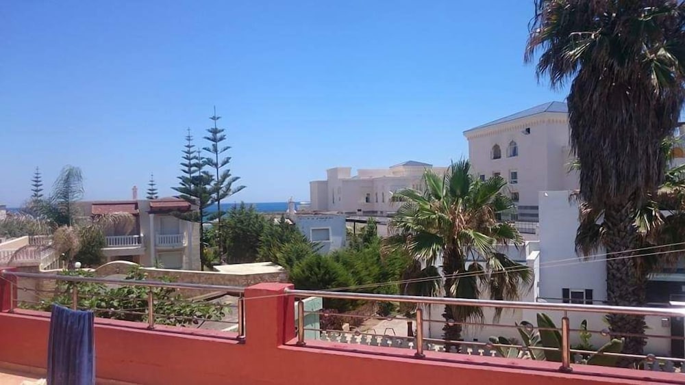 Villa photo 2