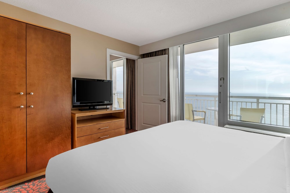 Suite, 1 Bedroom - Photo 2