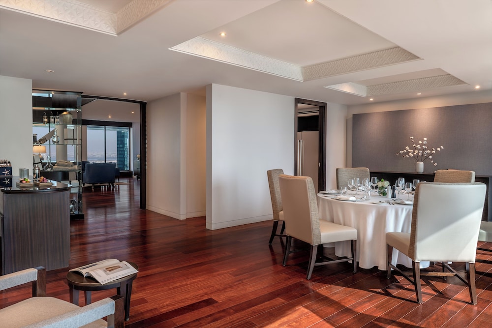 Suite (Sky)
