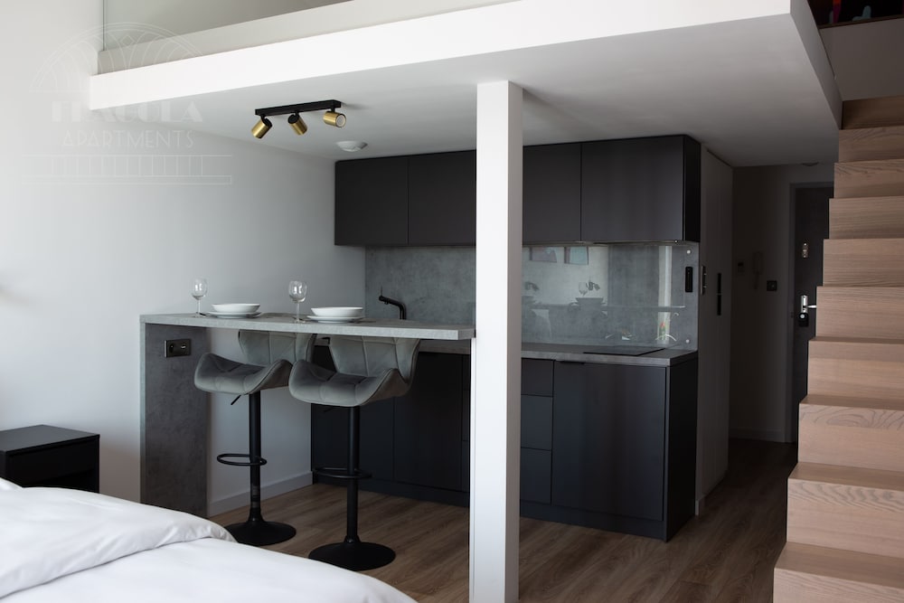 Panoramic Quadruple Room, 2 Queen Beds, Balcony, City View photo 3