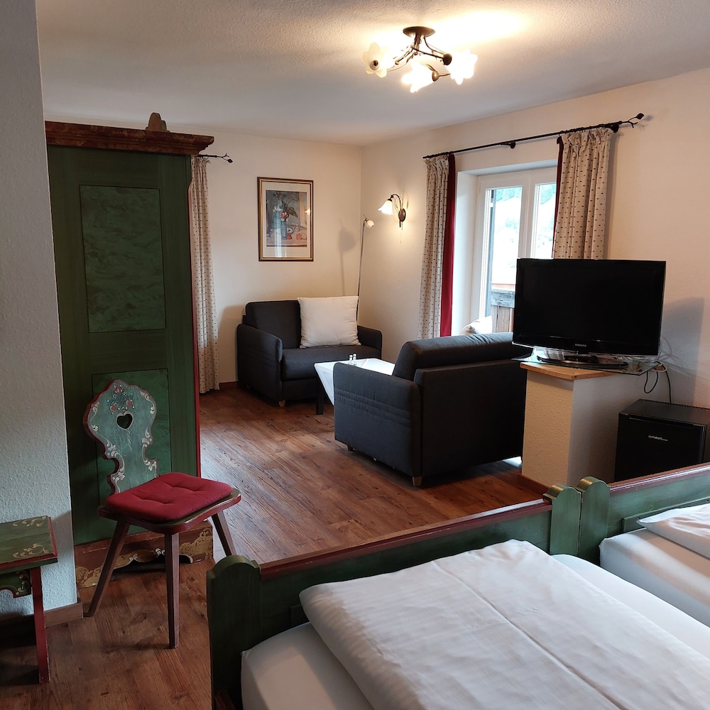 Deluxe Double Room, Balcony photo 2