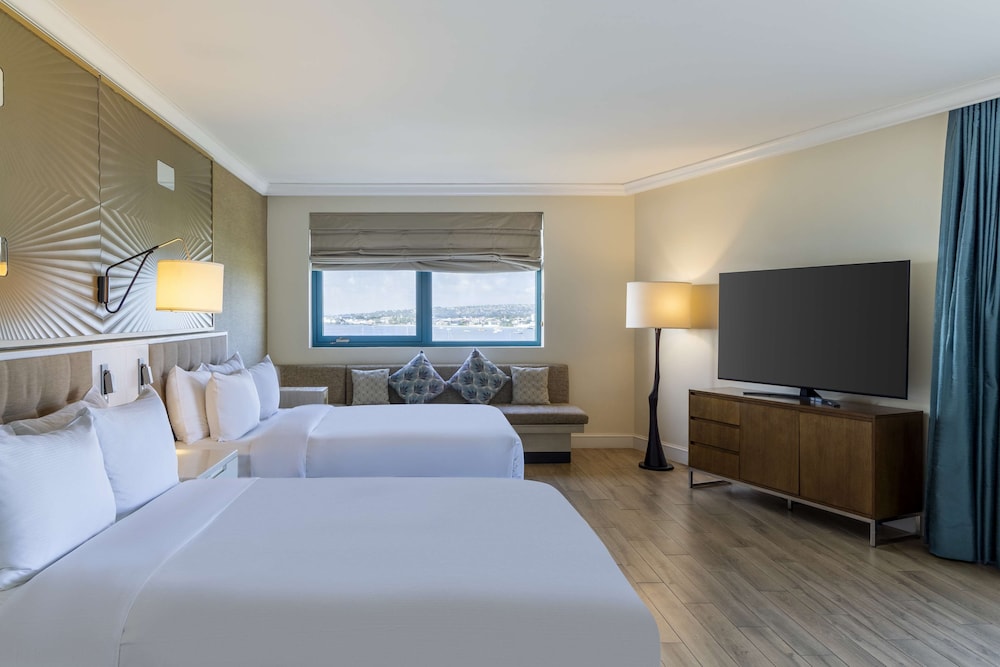 Room, 2 Double Beds, Corner