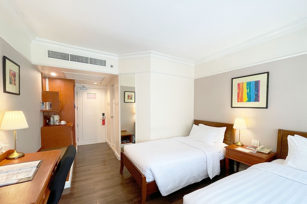 Classic Room, 2 Twin Beds photo 1