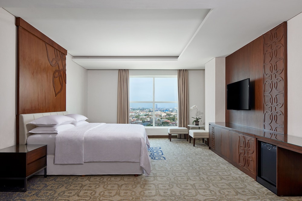 Presidential Suite, 2 Bedrooms, City View photo 2