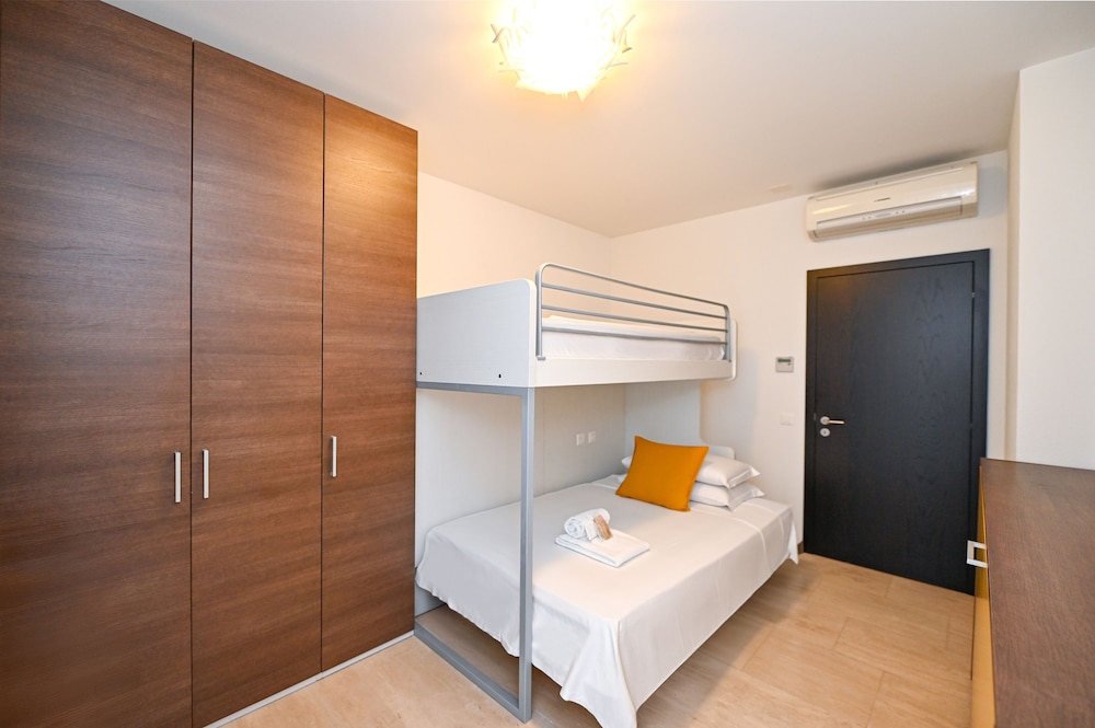 Luxurious Lugano Apartment With City Views, 사진 21