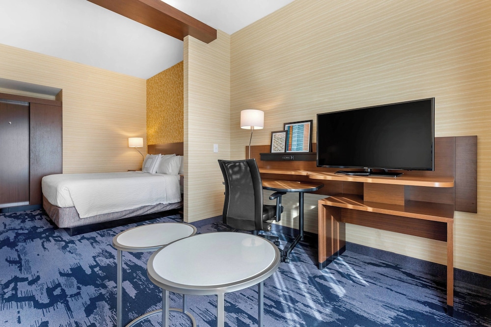 Suite, 1 King Bed with Sofa bed (Hearing Accessible) photo 1