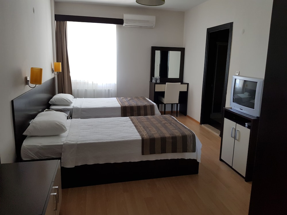 Twin Room, 2 Twin Beds, Sea View