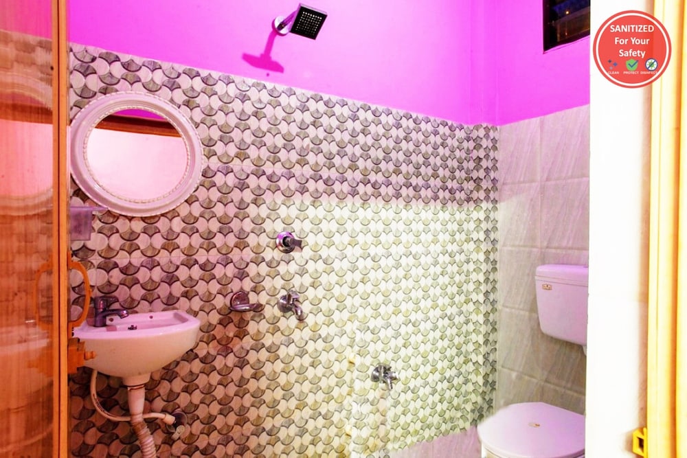 Deluxe Quadruple Room, Balcony - Photo 2