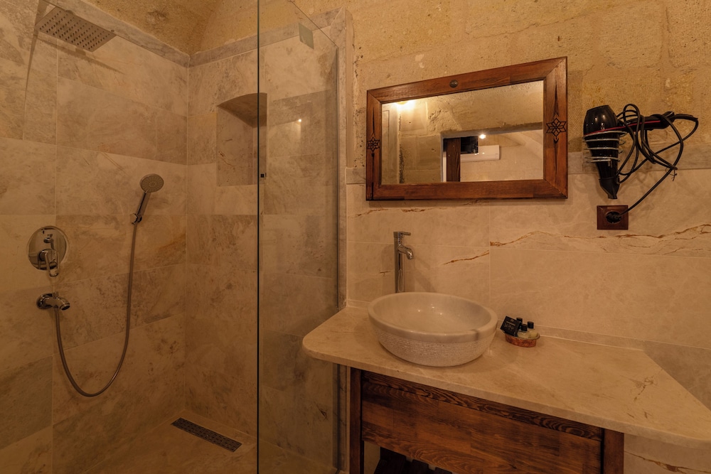 Standard Room - Photo 2
