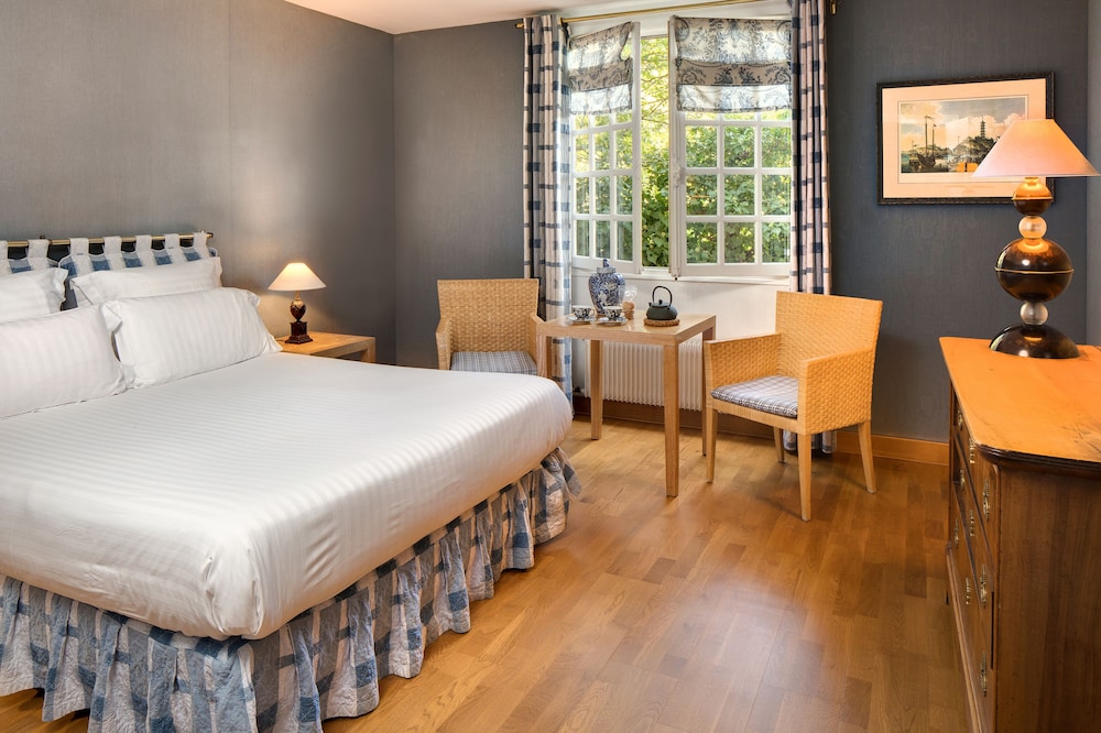 Comfort Room - Photo 1