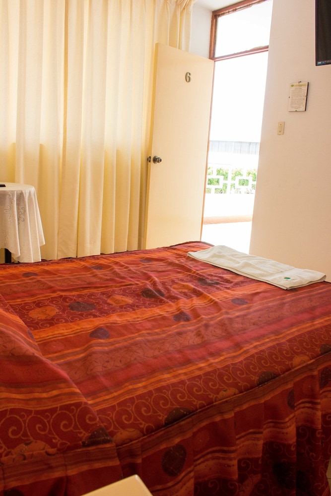 Standard Room photo 2