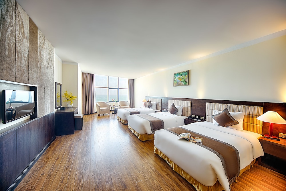Deluxe Room (Triple) photo 2