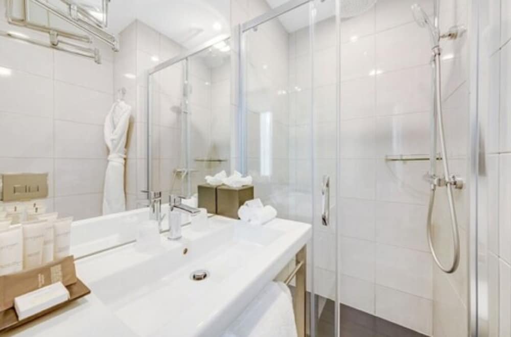 Traditional Double Room, 1 Queen Bed, Non Smoking, City View