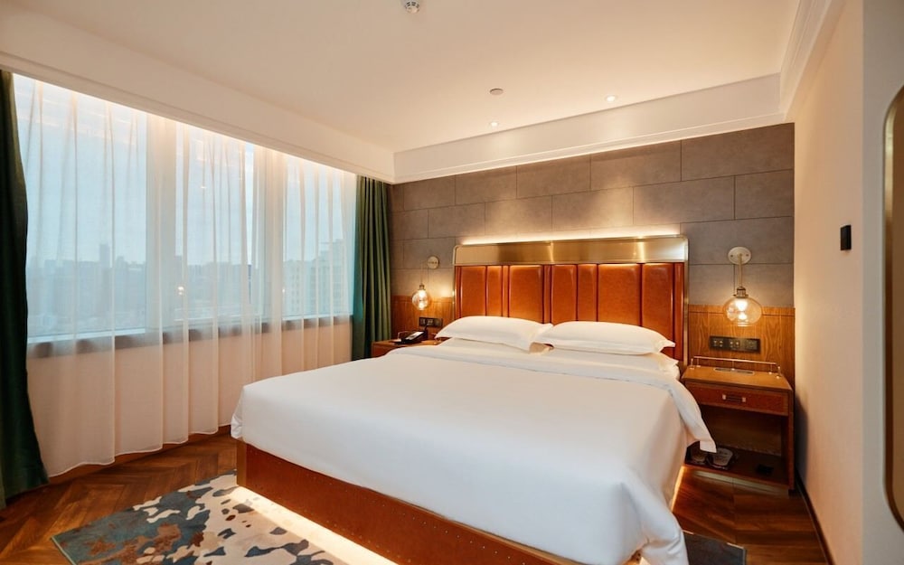 Comfort Double Room, City View