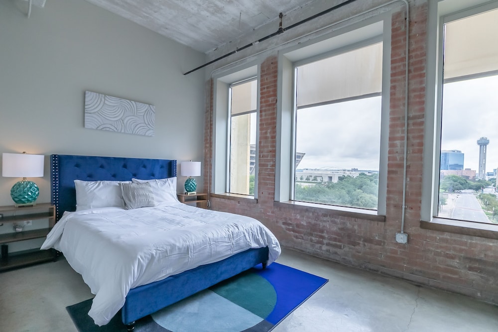 Panoramic Apartment, 2 Bedrooms, Ensuite, City View photo 2