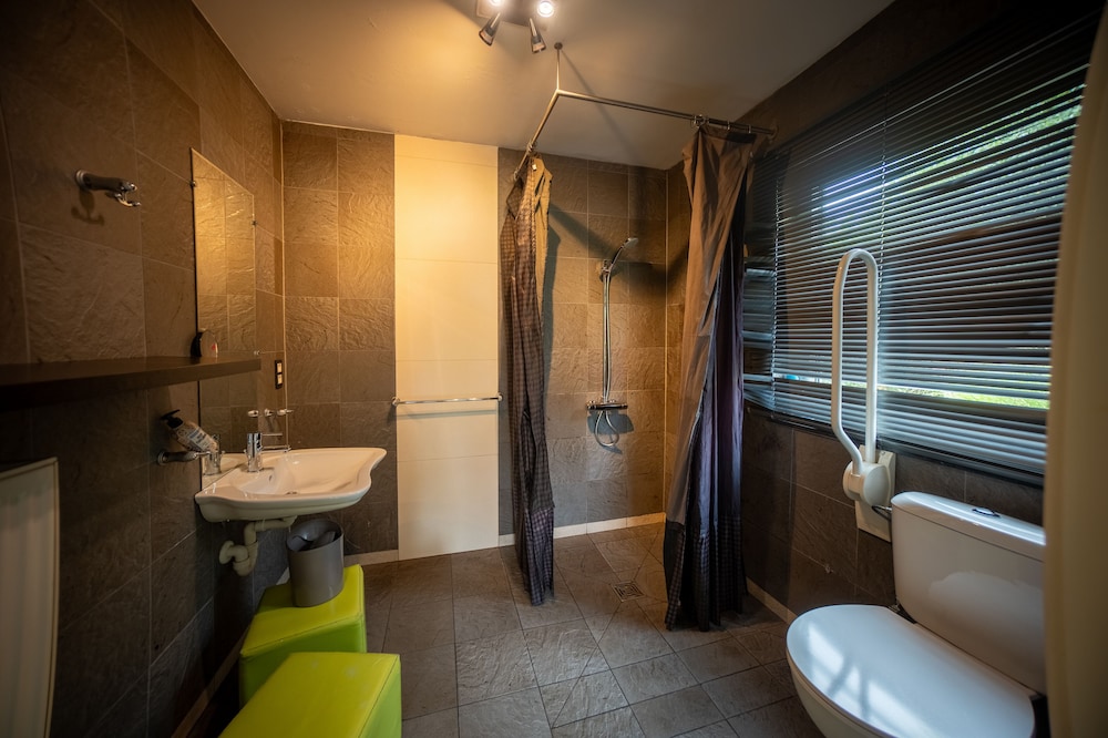 Deluxe Triple Room photo 2