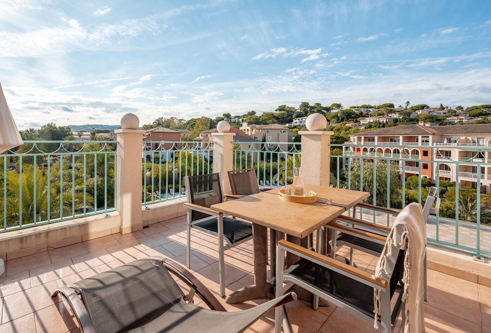 Apartment 4 people - 1 bedroom - Terrace or balcony - Sea view photo 1