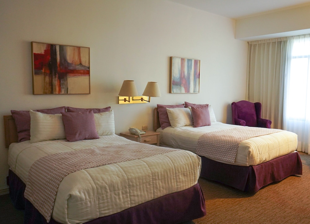Executive Room, 2 Double Beds, City View (Solo Hospedaje)