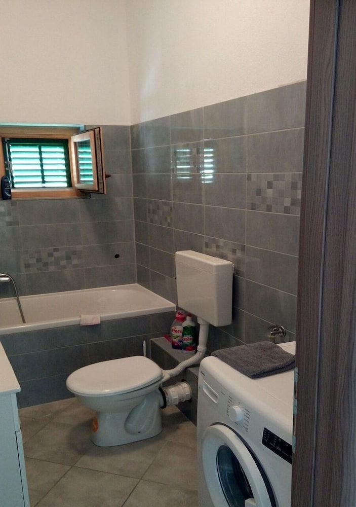 Apartment (Marijica - 100m from the beach - A2(6) photo 1