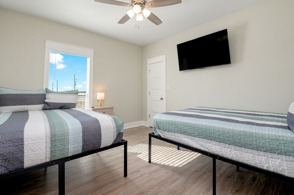 House, 3 Bedrooms photo 3