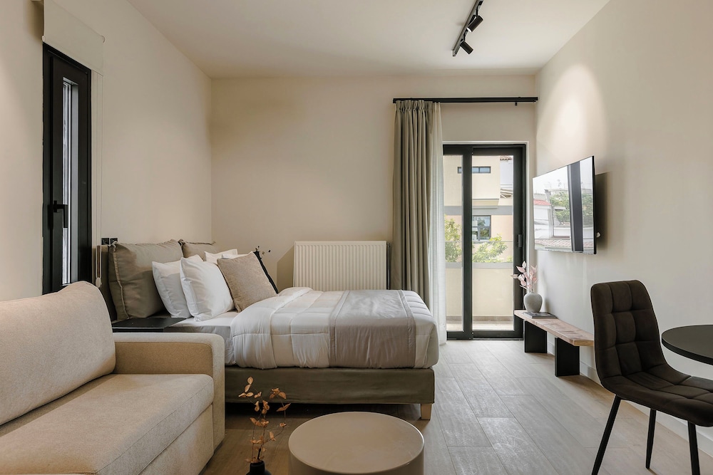 Studio, Balcony, City View