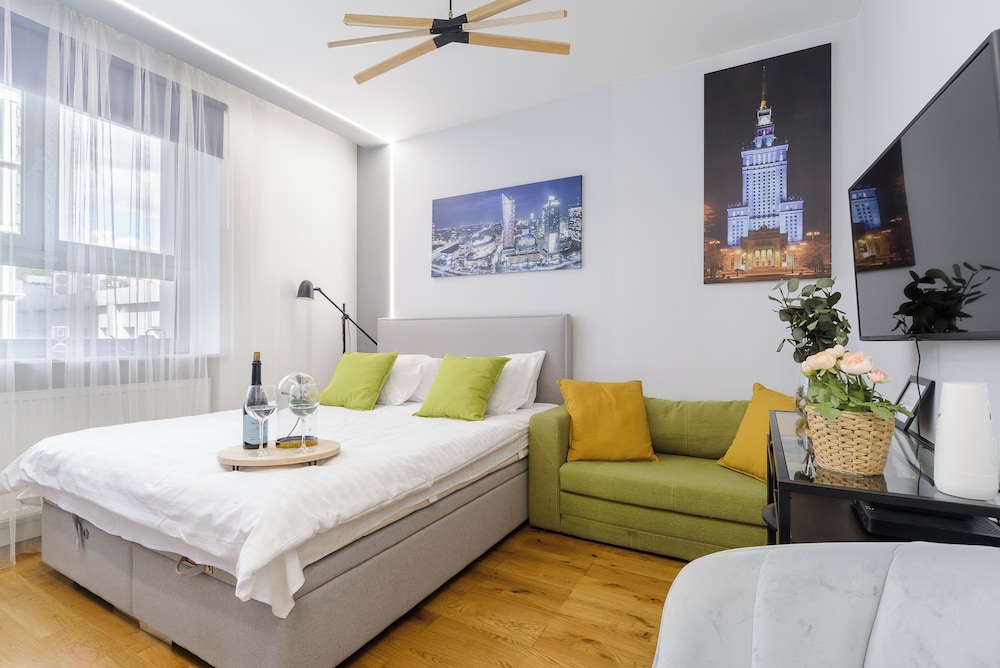 Deluxe Studio Suite