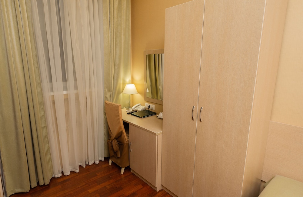 Economy Room, 1 Twin Bed, No Windows photo 3
