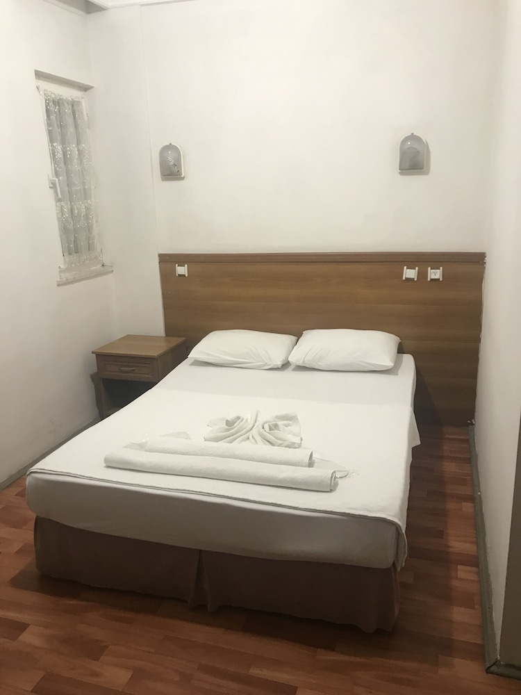 Economy Room photo 1
