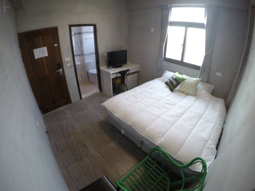Standard Double Room photo 3