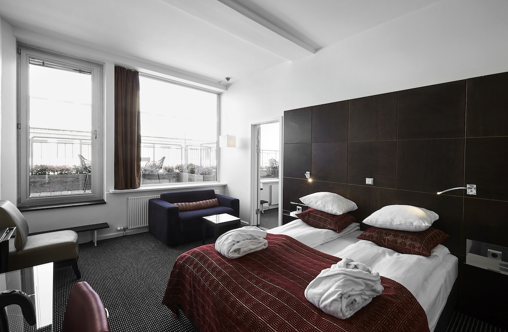 Junior Suite with lounge access - Photo 2