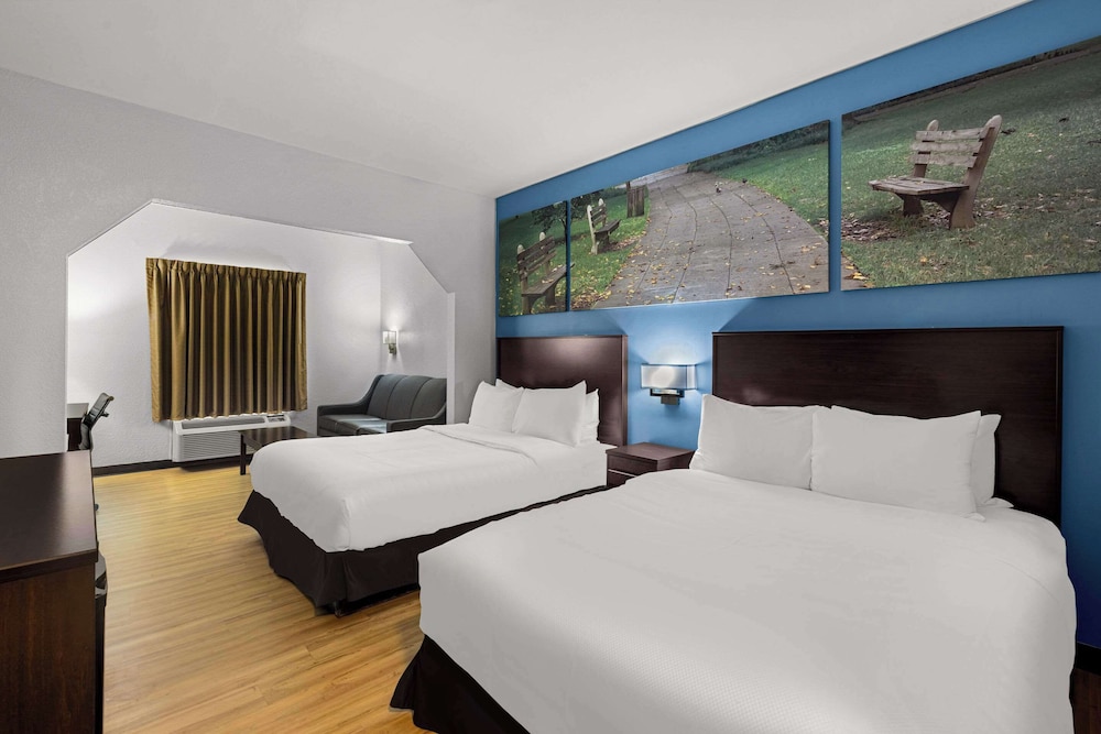 Suite, 2 Queen Beds, Non Smoking - Photo 1