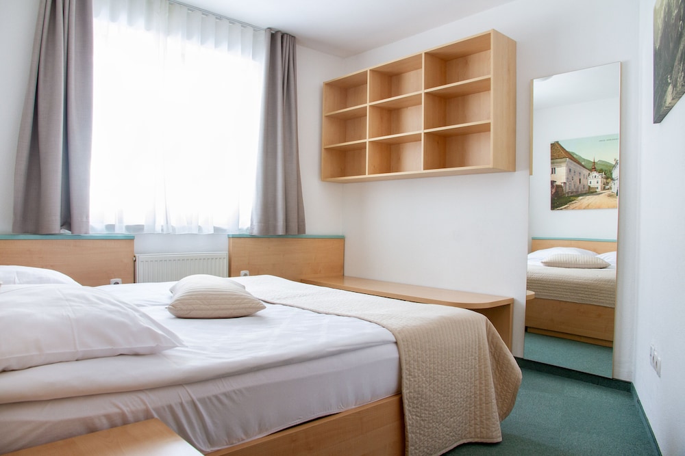 Standard Quadruple Room, 2 Bedrooms photo 2