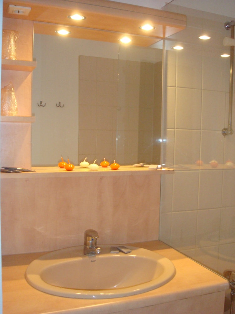Apartment, 1 Double Bed with Sofa bed (Renovated) photo 3