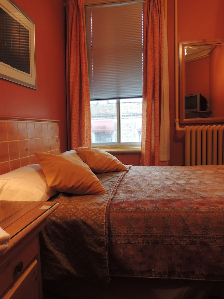 Room, 1 Double Bed, Shared Toilets, Private Shower